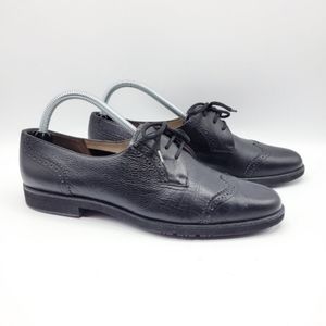 Salvatore Ferragamo Boutique Black Wingtip Oxfords Women's 10 2A (AA) Narrow